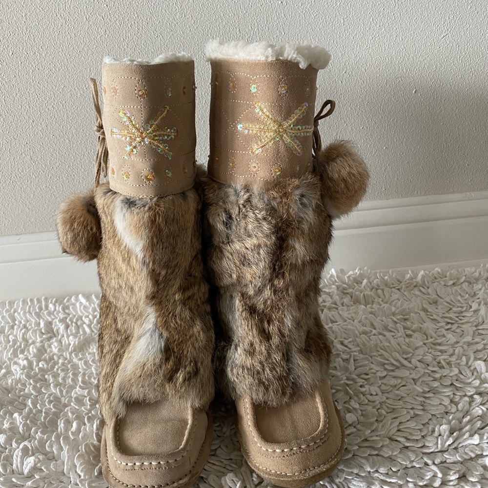 Paris Blues Tan and Brown Fur Boots